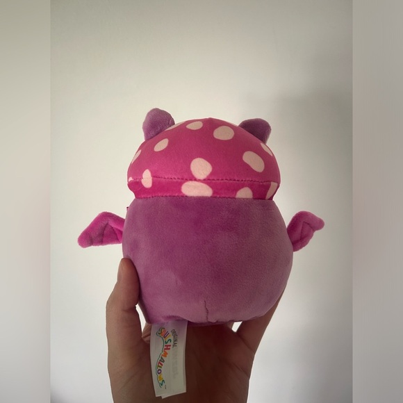 Squishmallows Cosimo the Mushroom Bat - Picture 6 of 6